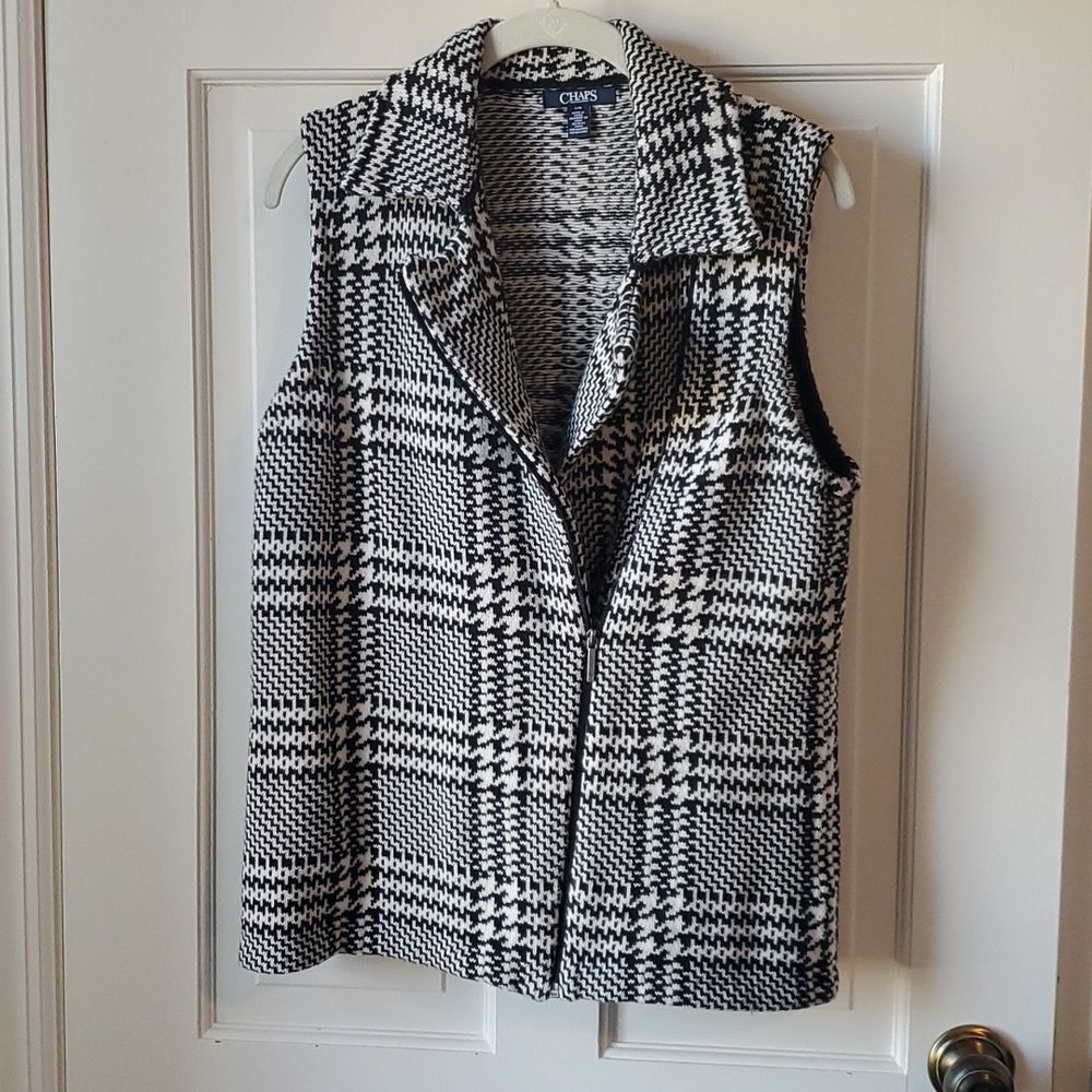 CHAPS HOUNDSTOOTH MOTO STYLE SWEATER KNIT VEST SIZE LARGE BLACK CREAMY WHITE